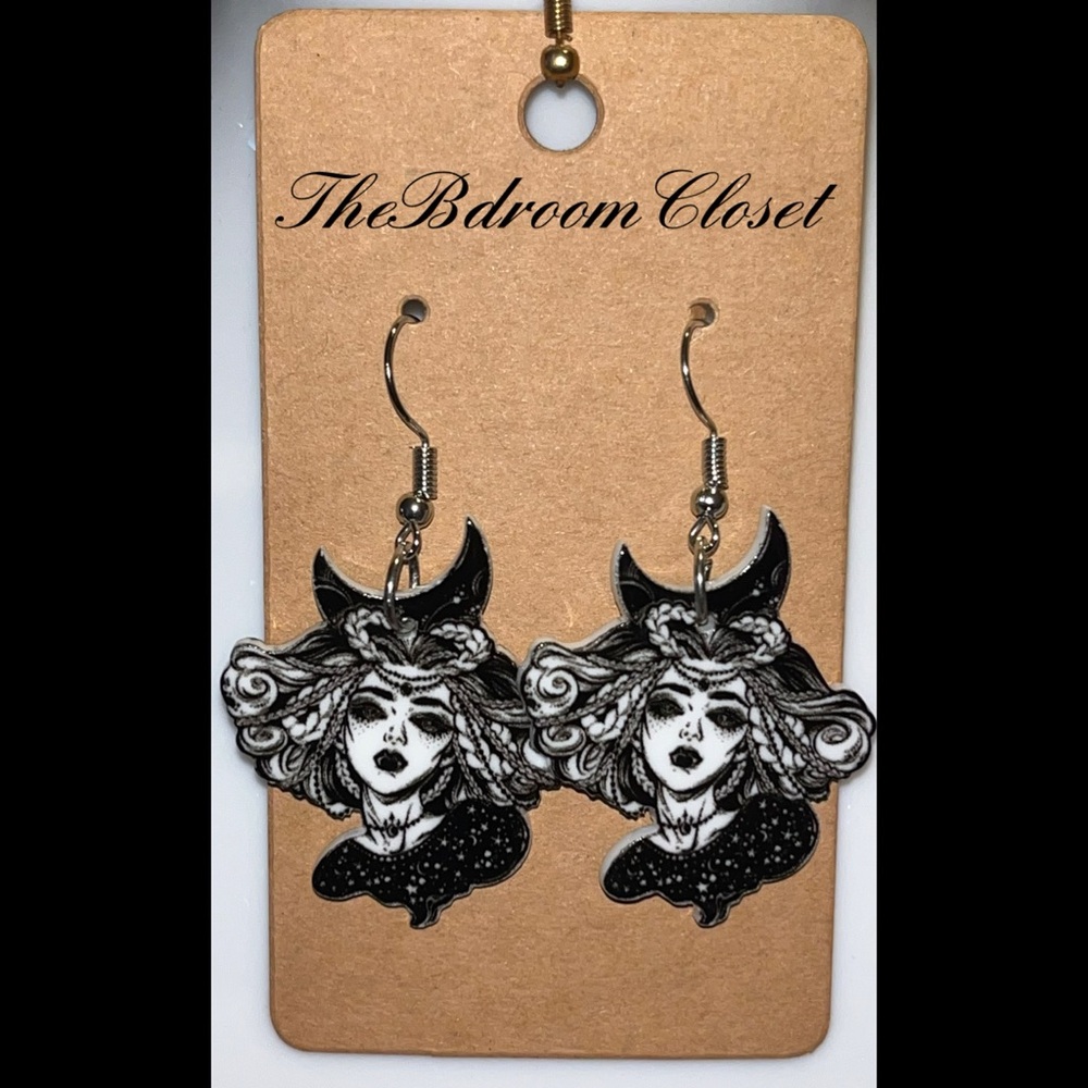 NEW! Witchy Moon Goddess Halloween Earrings